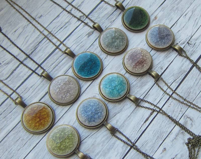 Kette Keramik Farbwahl - Anhänger Ø 2 cm Türkis Grün Honiggelb Grau Beige Gliederkette 46 Bronzefarben Nickelfrei Kette Keramik Farbwahl - Anhänger Ø 2 cm Türkis Grün Honiggelb Grau Beige Gliederkette 46 Bronzefarben Nickelfrei von Stixeria