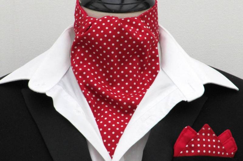 Herren Pillar Box Rot Und Weiß Pin Dot Baumwolle Ascot Krawatte + Halstuch von StockAndCravatMarket
