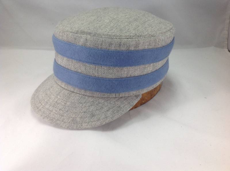 Vorsehung Greys Vintage Baseball Team Kappe. Kastenmütze Aus Hellgrauer Wolle Mit Zwei Hellblauen Bändern Wollserge. Jede Größe Möglich von StockbridgeSewing