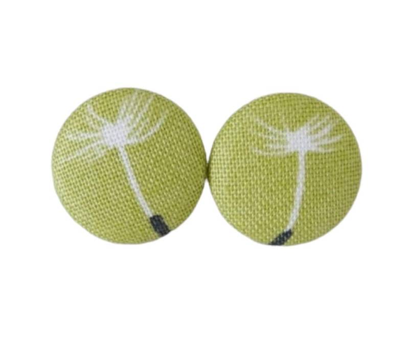 Ohrstecker Stoffknopf Pusteblume Auf Grün von StoffAtelierDesign