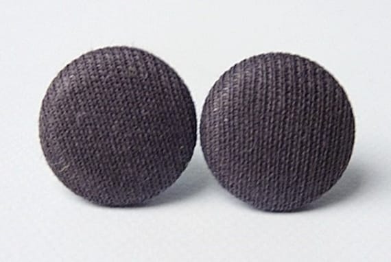 Ohrstecker Stoffknopf Uni Dunkelbraun von StoffAtelierDesign