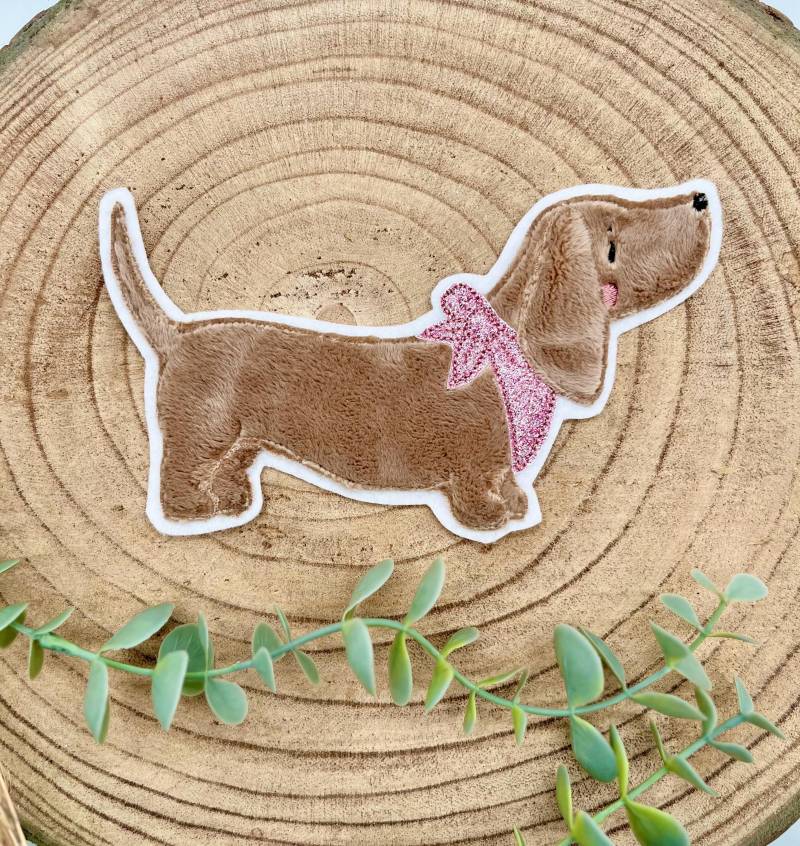 Niedliche Dackel-Applikation von StoffFoermchen