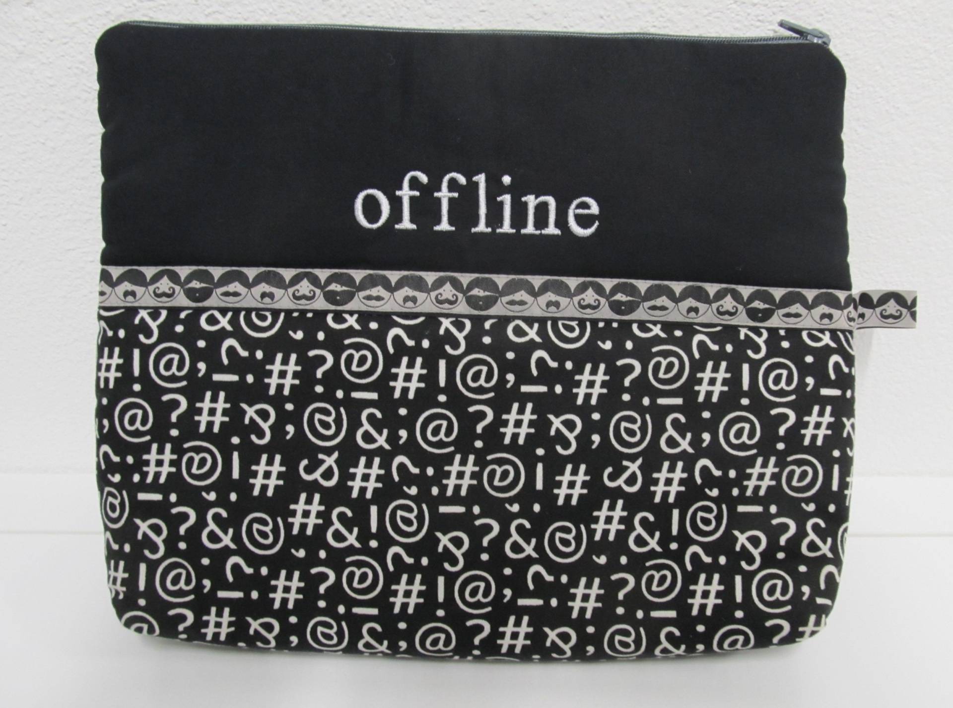 Kosmetiktasche Kulturbeutel Offline Tastatur Bestickt Unikat Kosmetiktasche Kulturbeutel Offline Tastatur Bestickt Unikat von StoffladenMartina