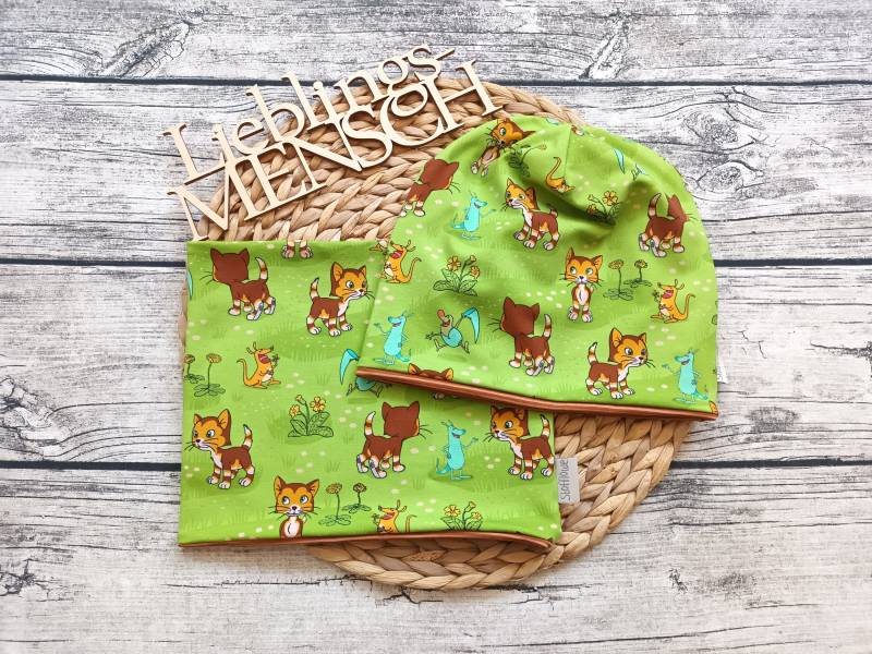 Beanie Klein Findus & Die Mucklas Mit Oder Ohne Loop - Innenstoff Fleece Jersey Mütze Für Mädchen Und Jungs Grün/Braun von Stoffloewe