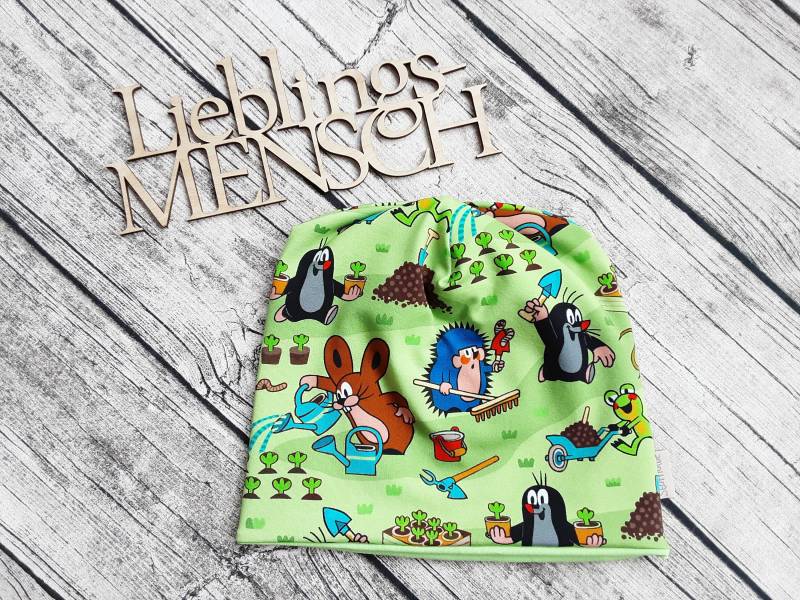 Beanie Pauli Der Kleine Maulwurf Im Garten Mit Oder Ohne Loop - Mütze Für Mädchen Und Jungs Hellgrün von Stoffloewe