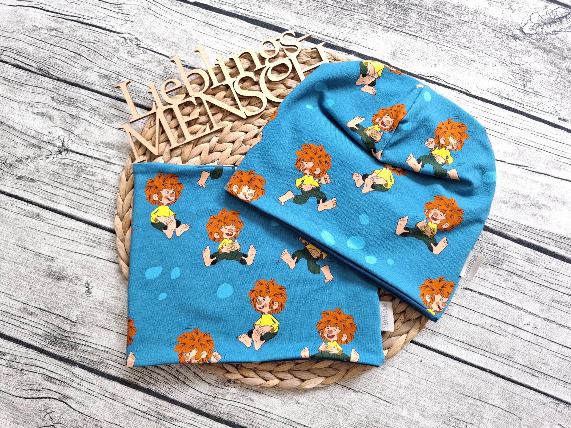 Beanie Pumuckl Mit Oder Ohne Loop/Halssocke - Mütze Für Mädchen Und Jungs Meister Eder & Sein Kobold Blautürkis von Stoffloewe