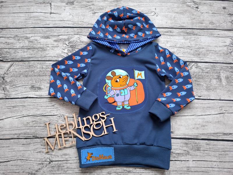 Einzelstück Größe 104 Kapuzenpullover Die Sendung Mit Der Maus Astronaut - Hoodie Für Mädchen Und Jungs Blau von Stoffloewe