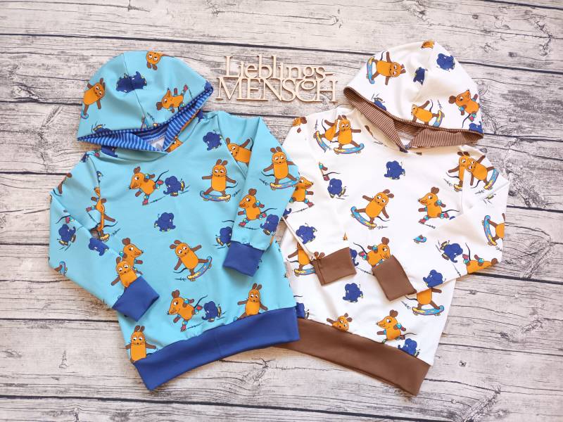 Kapuzenpullover Die Sendung Mit Der Maus Und Elefant Skateboard - Hoodie Für Mädchen Jungs Cremebeige Oder Hellblau von Stoffloewe