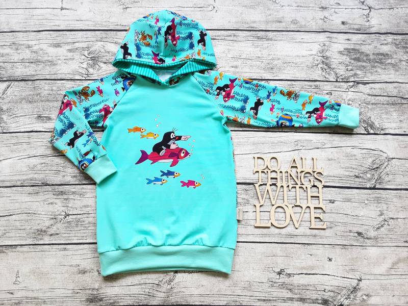 Kapuzenpullover Pauli Der Kleine Maulwurf Unter Wasser - Hoodie/Pullover Für Jungs Und Mädchen Aquablau von Stoffloewe