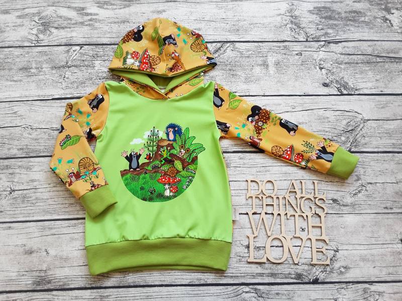Letzter Größe 104 Kapuzenpullover Pauli Der Kleine Maulwurf Waldabenteuer - Pullover Für Mädchen Und Jungs Grün/Senf von Stoffloewe