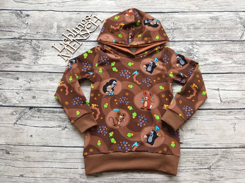 Letzter Größe 116 Kapuzenpullover Pauli Der Kleine Maulwurf Und Seine Freunde Auf Schatzsuche - Pullover Für Mädchen Jungs Braun von Stoffloewe