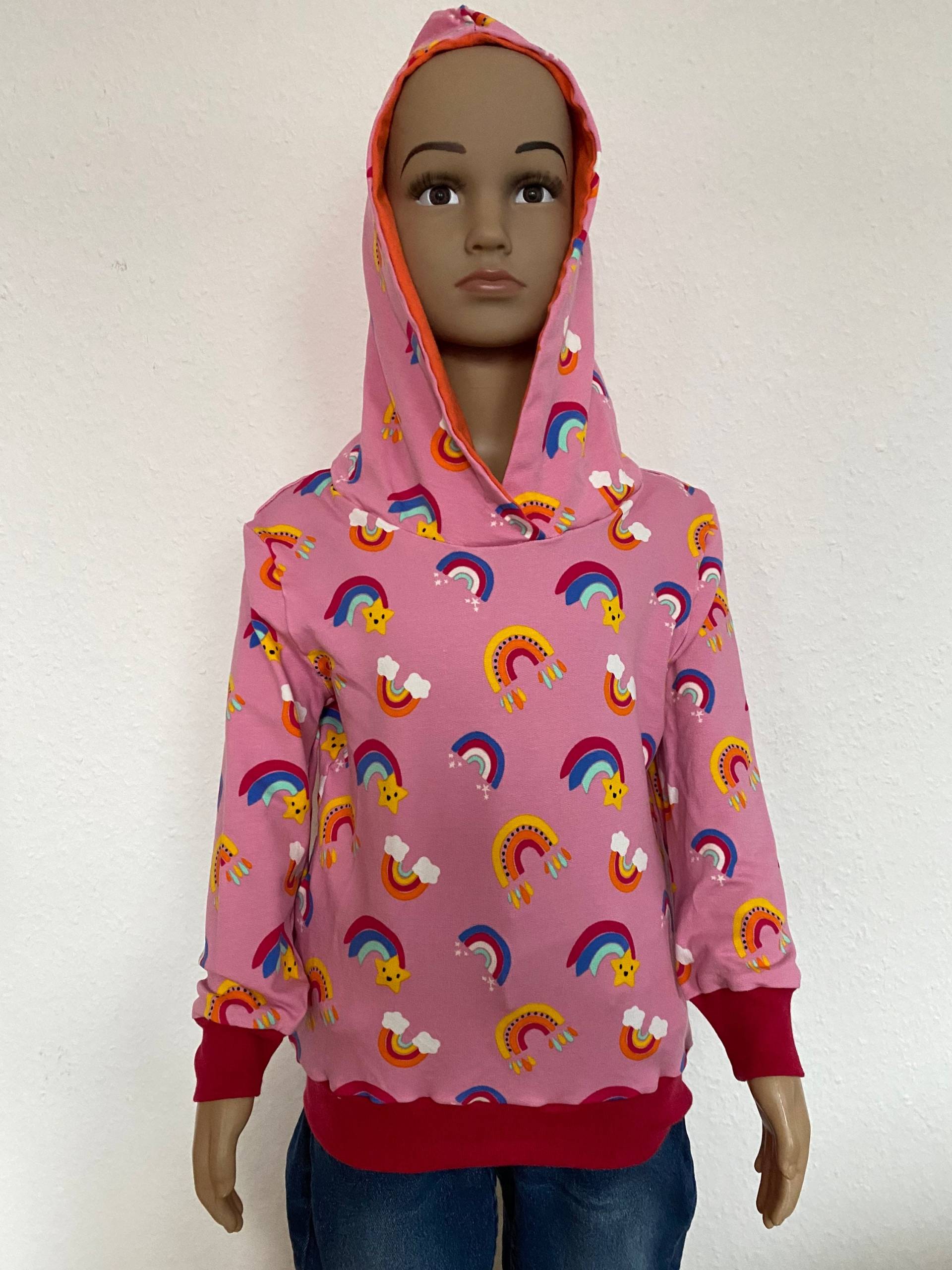 Hoodie Regenbogen Größe 104 Hoodie Regenbogen Größe 104 von StoffoaseKreationen