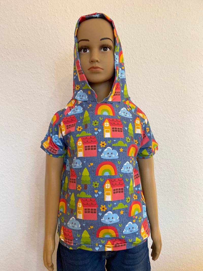 Kapuzen T-Shirt Größe 104 von StoffoaseKreationen