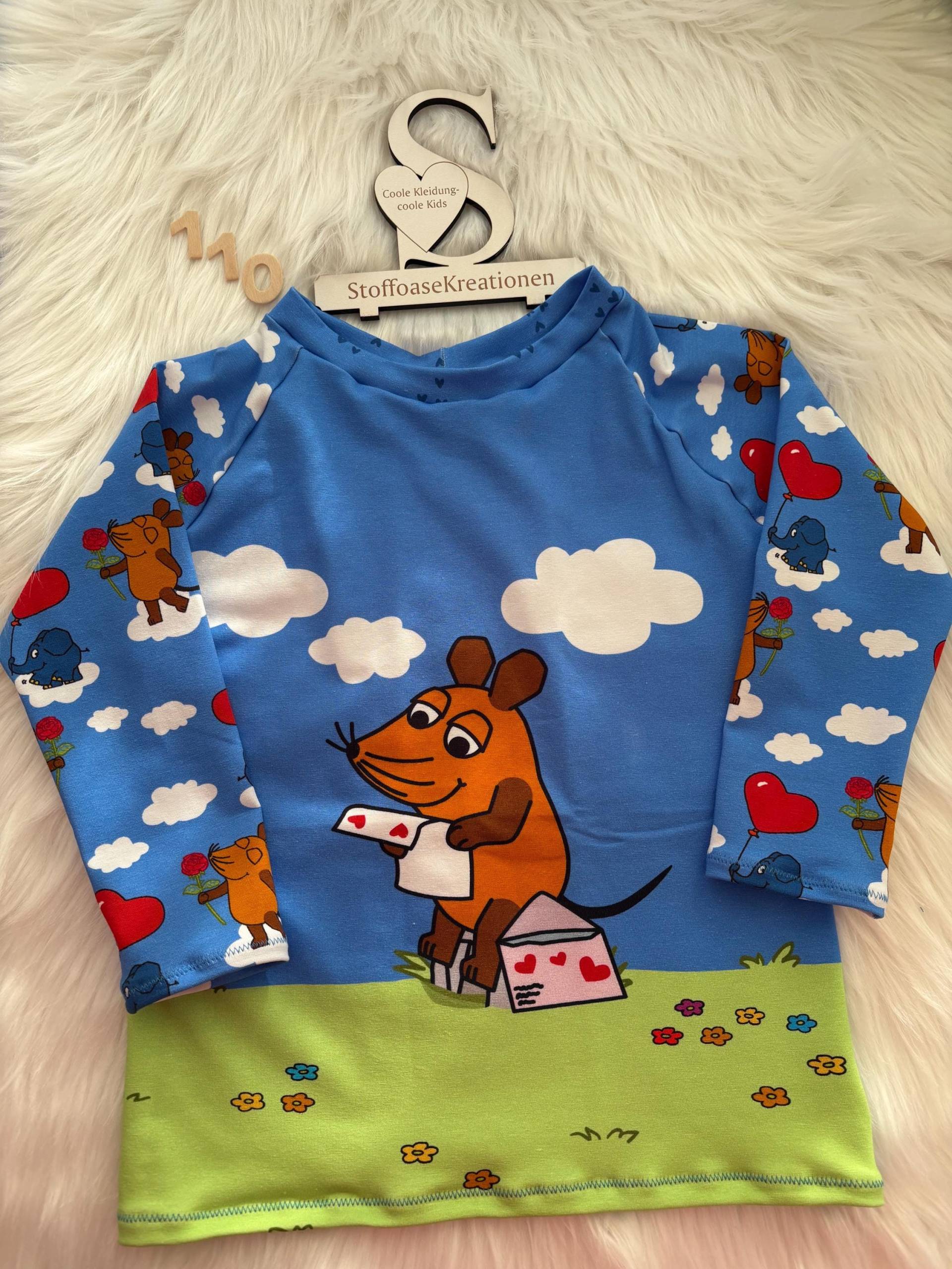 Sweatshirt Maus Größe 110 von StoffoaseKreationen