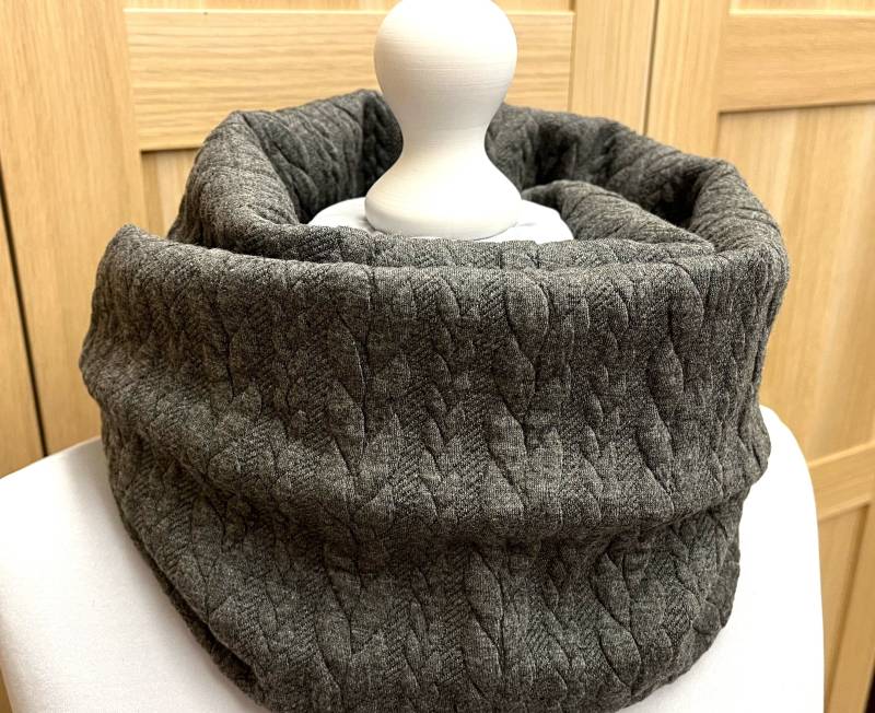 Loopschal - Zopfmuster Strickoptik Grau Kuschelloop Warmer Loop Rundschal Schal Schlauchschal von StoffperleHandmade
