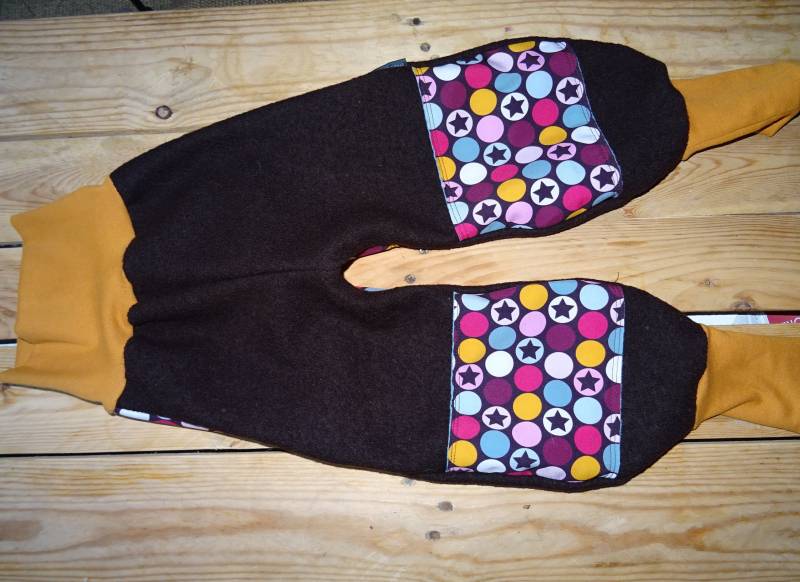 Wollwalkhose Für Kinder , Warm Und Robust Mit Softshellverstärkung , Braun/Bunt von Stoffremise