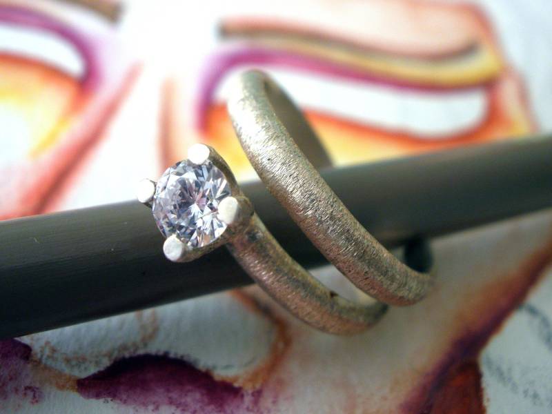 Weißer Zirkonia Ring Stapelring Aus 925Er Silber von StoixeioJewelry