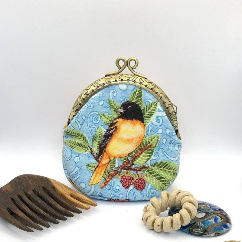 Clasp Coin Purse/Kiss Clasp Women Gift For Friend Coworker Bird /Gift Colleague von StoltzLaden
