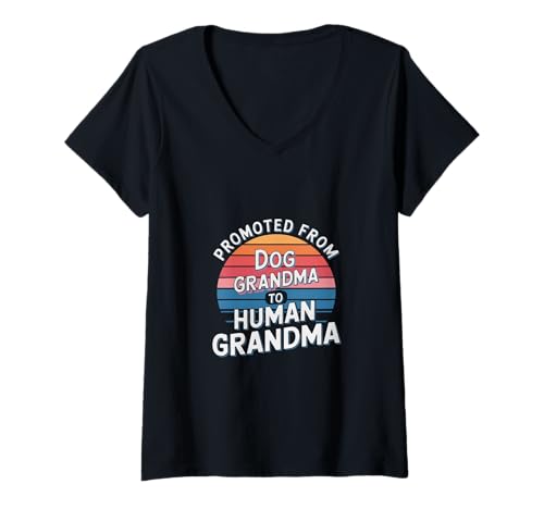 Damen Promoted From Dog Grandma To Human Grandma T-Shirt mit V-Ausschnitt von Stolze Großmutter Momente