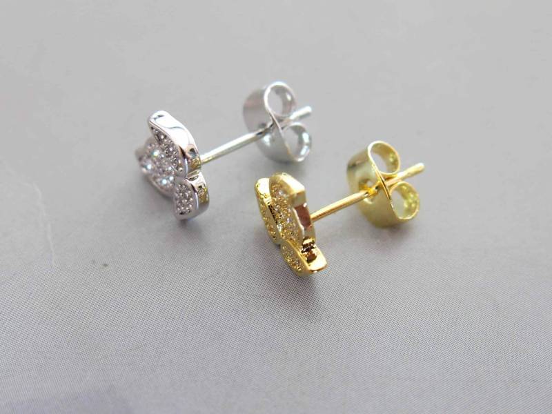 Ein Paar Cz Micro Pave Blatt Ohrstecker Zirkonia - Cz148 von StoneAge2