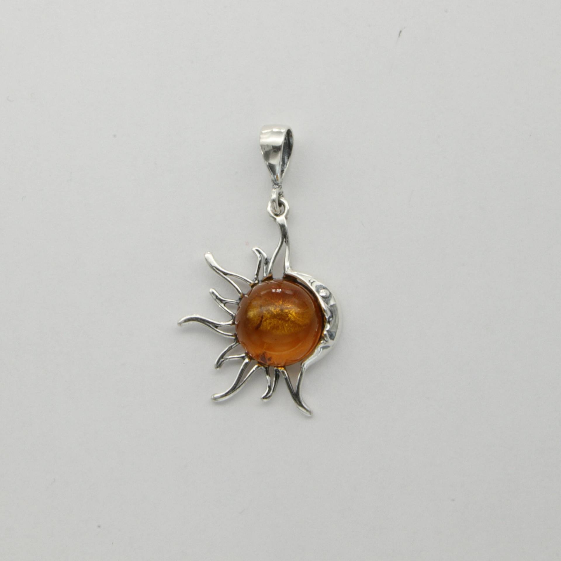 Braun/Cognac Baltic Amber Sonne Stern Und Mond Anhänger in 925 Sterling Silber - Echter Natürlicher Edelstein Aus Polen von StoneAndRox