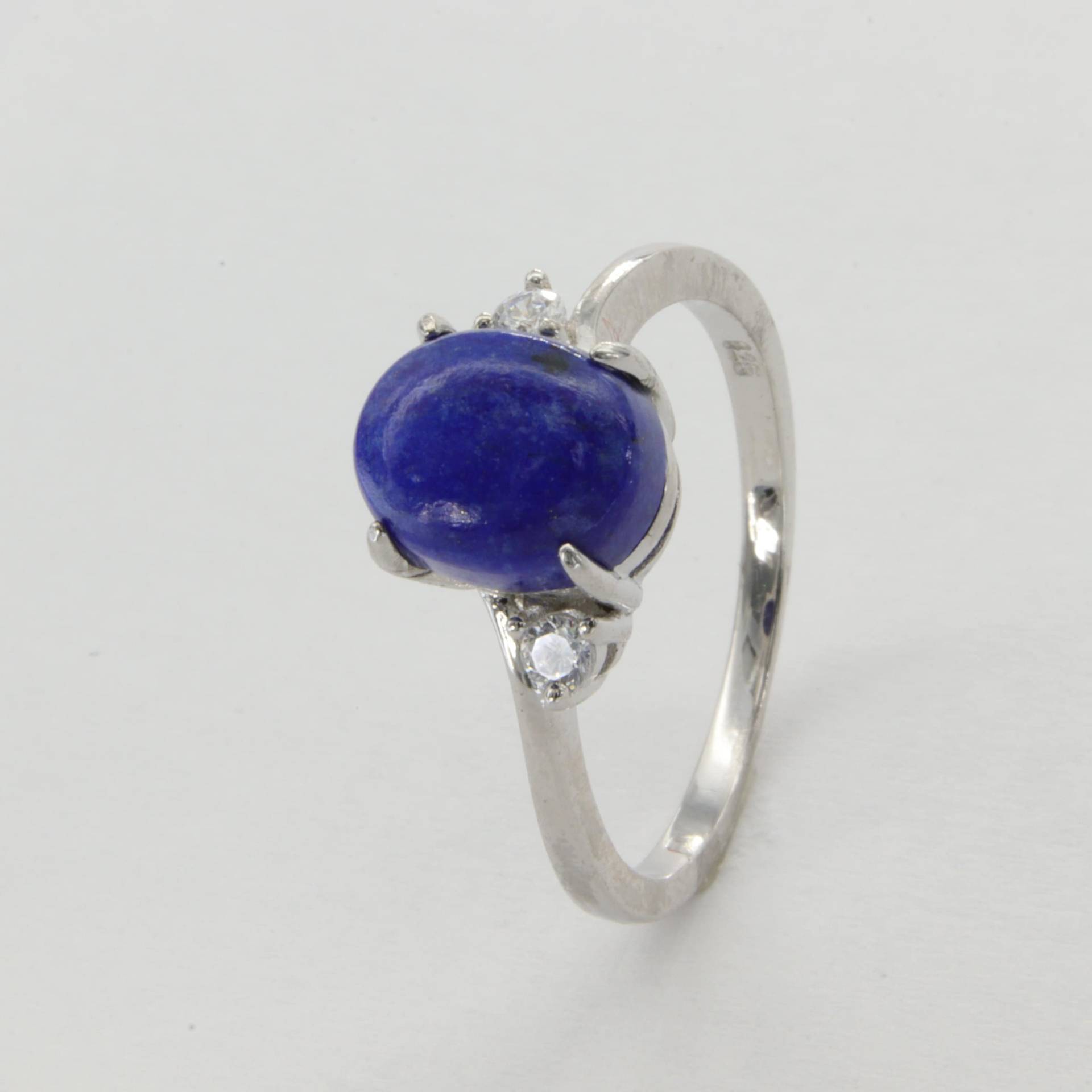 Echt Und Natürlich - Blauer Lapis Lazuli Ring Aus 925 Sterling Silber Mit 6 Zirkonia /Cz Rhodium Veredelt von StoneAndRox