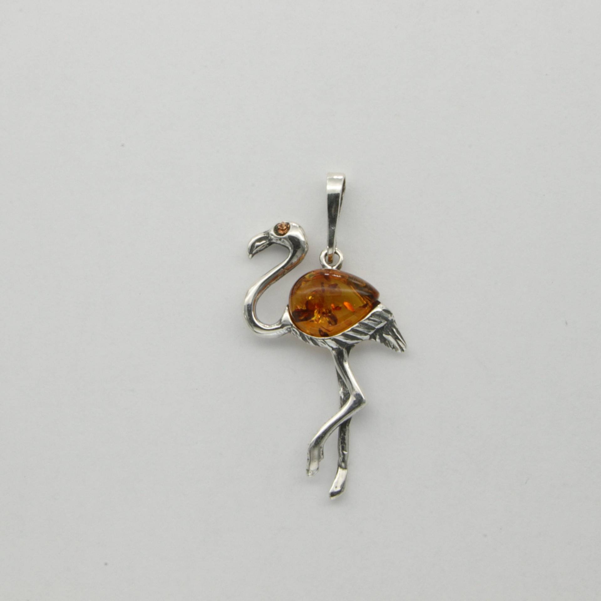 Echte Und Natürliche Braun/Cognac Baltic Amber Flamingo Anhänger in 925 Sterling Silber - Polen von StoneAndRox