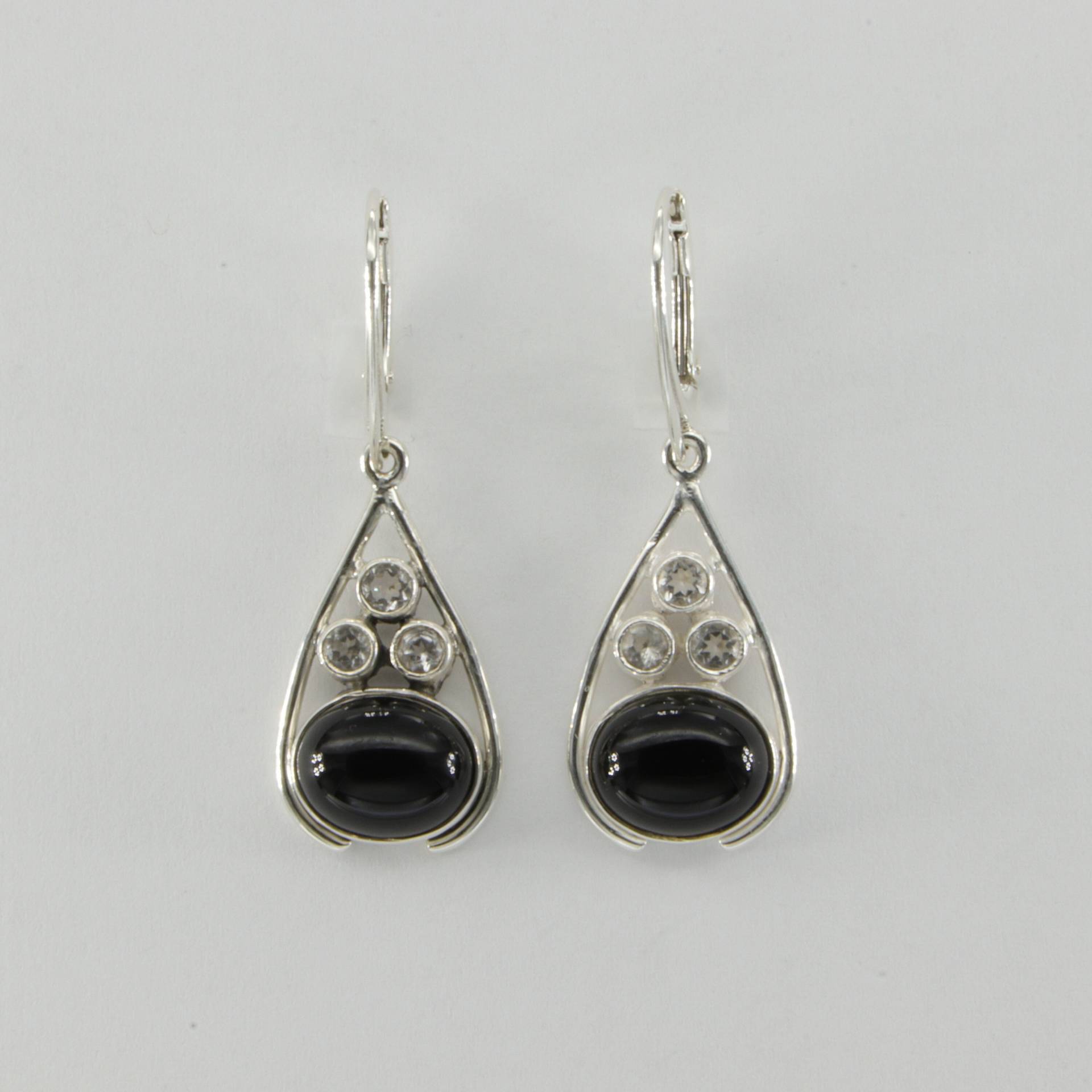 Echte Und Natürliche Ovale Schwarze Onyx Ohrringe Mit 3 Czs in 925 Sterling Silber - Brisuren/Zirkonia von StoneAndRox