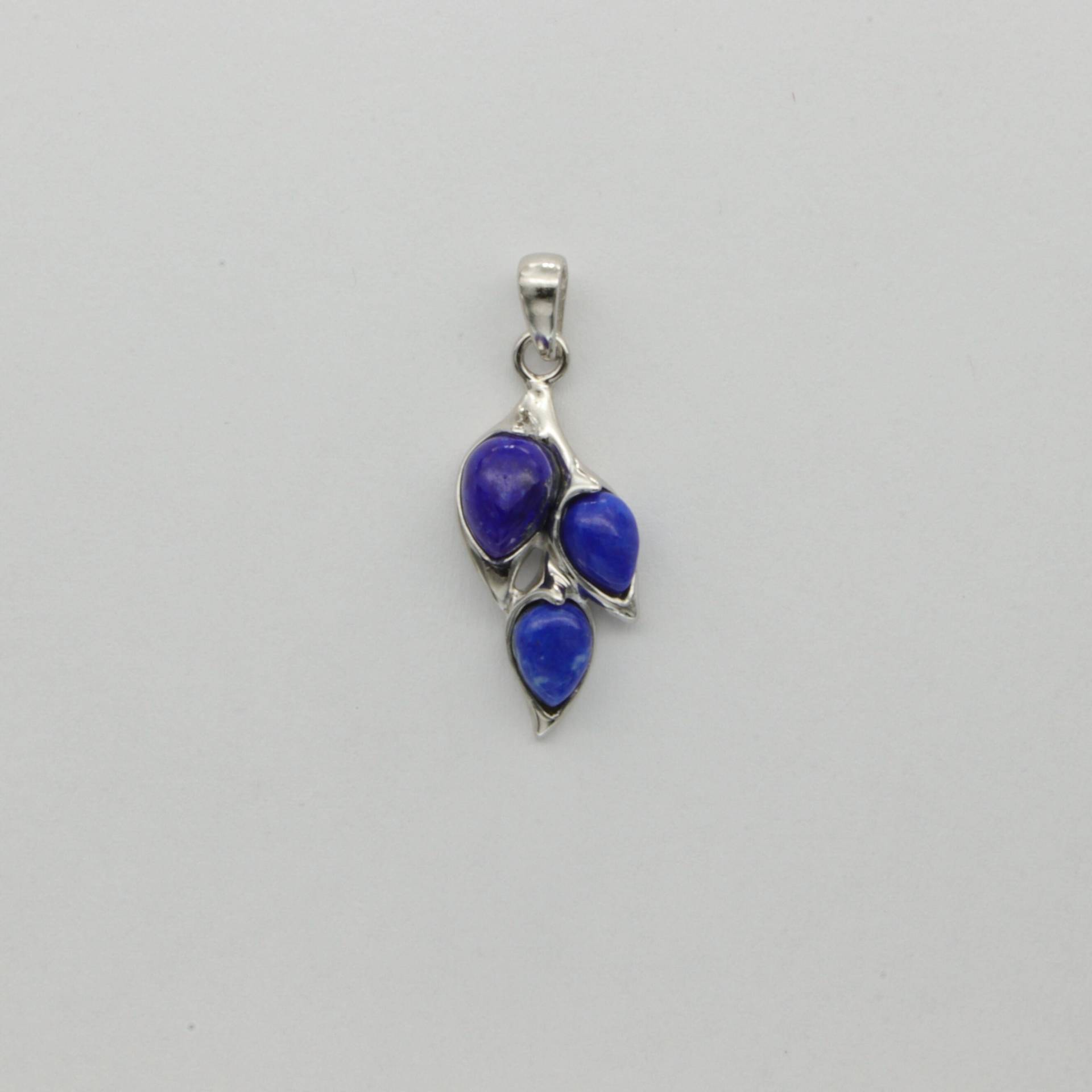 Echter Und Natürlicher Blauer Lapis Lazuli Blatt Anhänger Aus 925 Sterling Silber von StoneAndRox