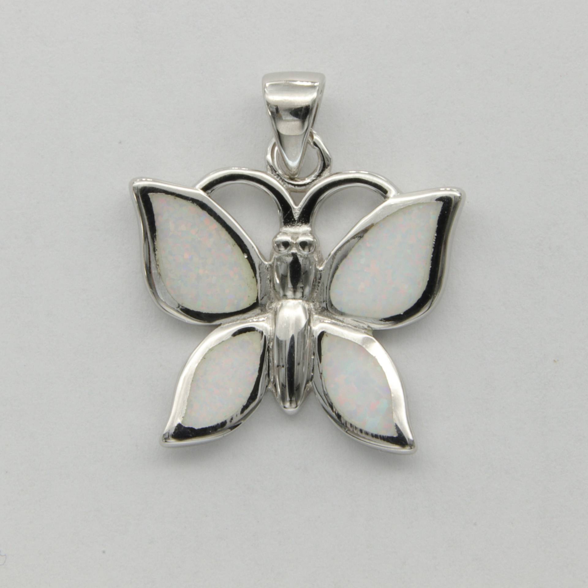 Weißer Feuer Opal Schmetterling Anhänger - 925 Sterling Silber Mit Rhodium-Finish von StoneAndRox