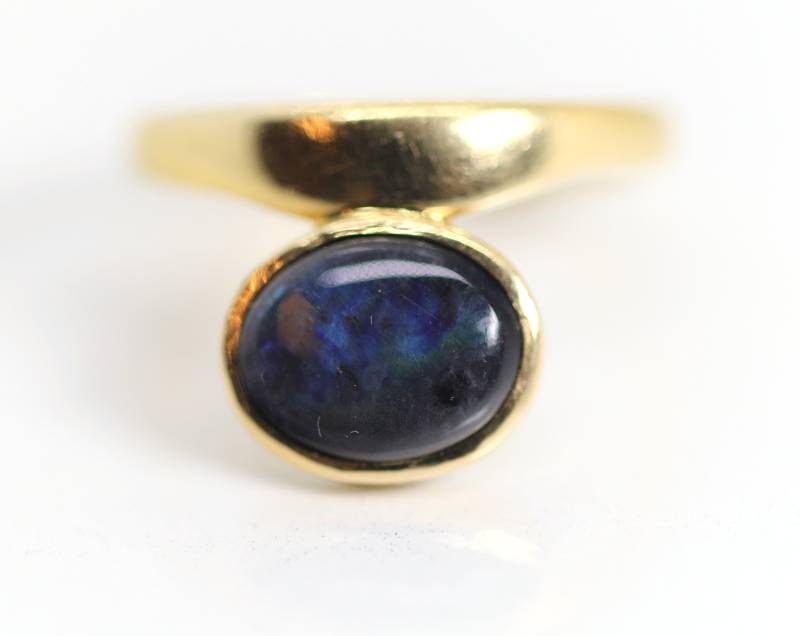 Moderner Handgefertigter 18Kt/750 Damen Gelbgoldring, Labradorit Edelstein Cabochon - Ovalschliff Rg 51 von StoneBox94