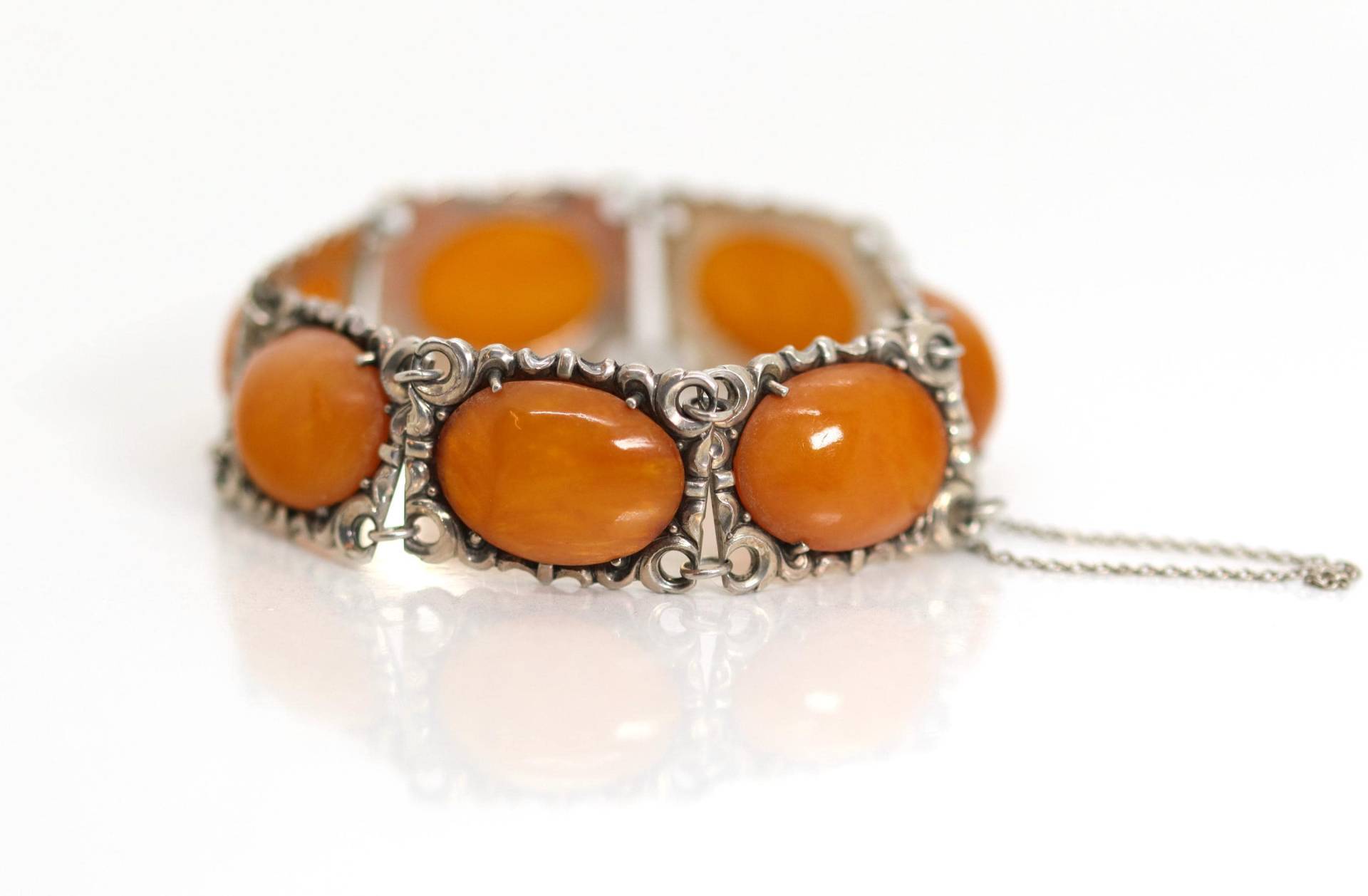 Vintage 835Er Silberarmband Karamell Butterscotch Bernstein Cabochons 7st. Ornamentverzierung, L 16, 5cm Vintage 835Er Silberarmband Karamell Butterscotch Bernstein Cabochons 7st. Ornamentverzierung, L 16, 5cm von StoneBox94