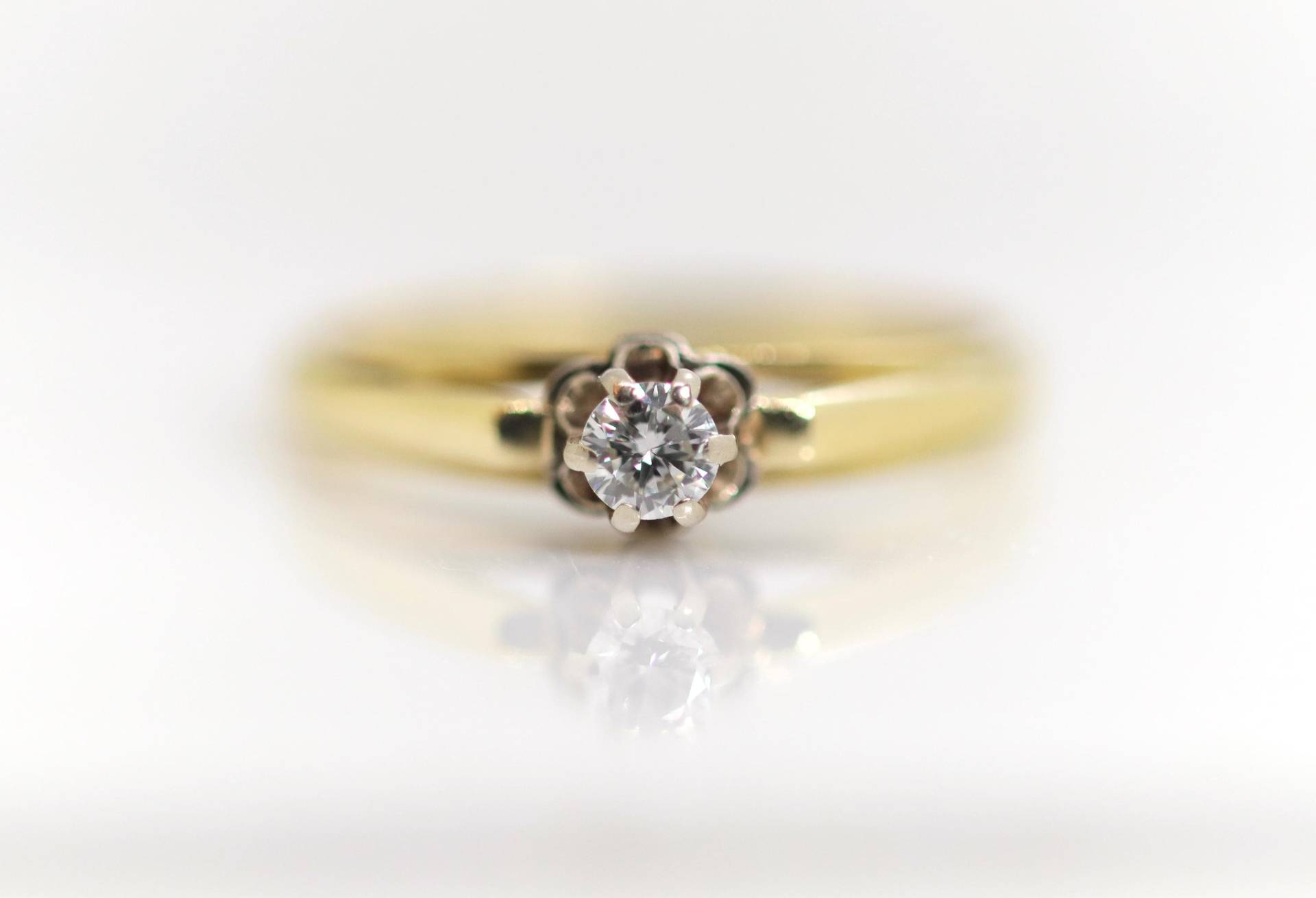 Vintage Solitär 0, 15Ct Gelbgold Brillant Damenring 585 - 14Kt, Gr. 53 Vintage Solitär 0, 15Ct Gelbgold Brillant Damenring 585 - 14Kt, Gr. 53 von StoneBox94