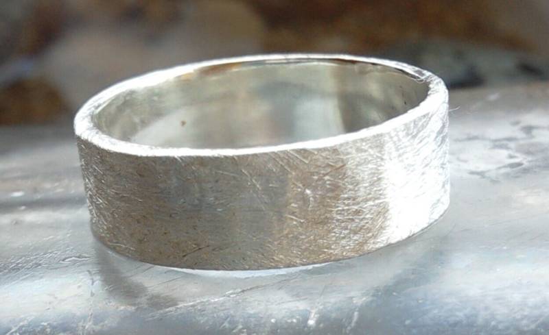 Sterling Silber 6mm Gebürsteter Ring Strukturiert von StoneColdSilverRings