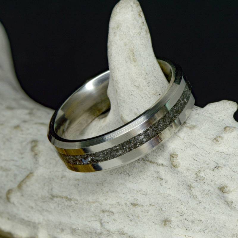 Crushed Meteorit Inlay - Von Stone Forge Studios von StoneForgeStudios