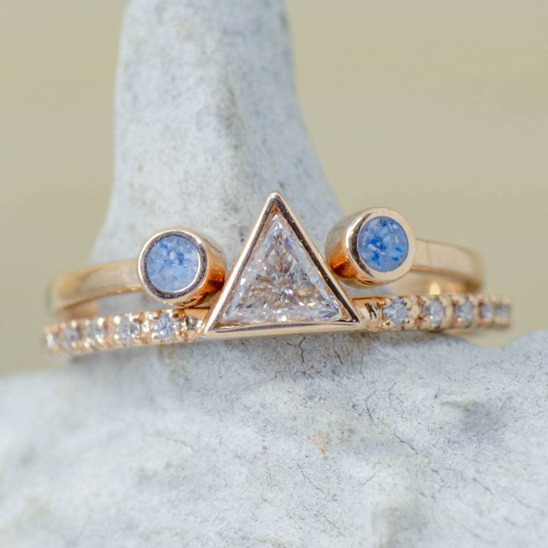 Gold Dreieck Diamant Mit Aquamarin Split Stacking Band - Stone Forge Studios von StoneForgeStudios