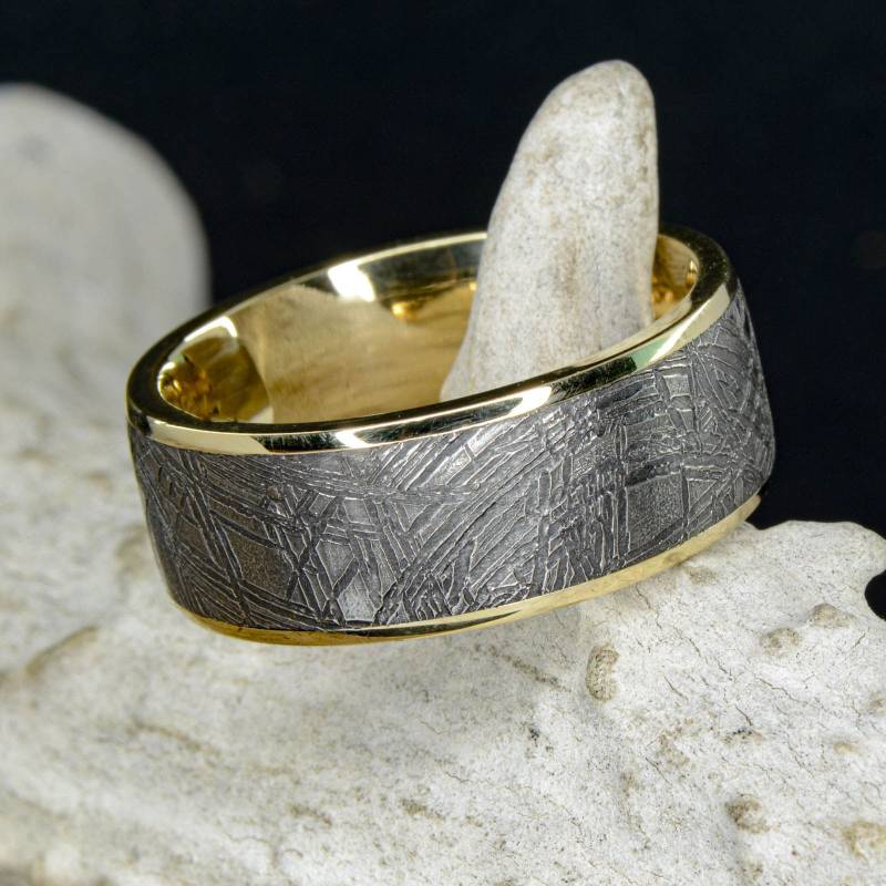 Goldring Mit Geätzter Muonionalusta Meteorit - Stone Forge Studios von StoneForgeStudios