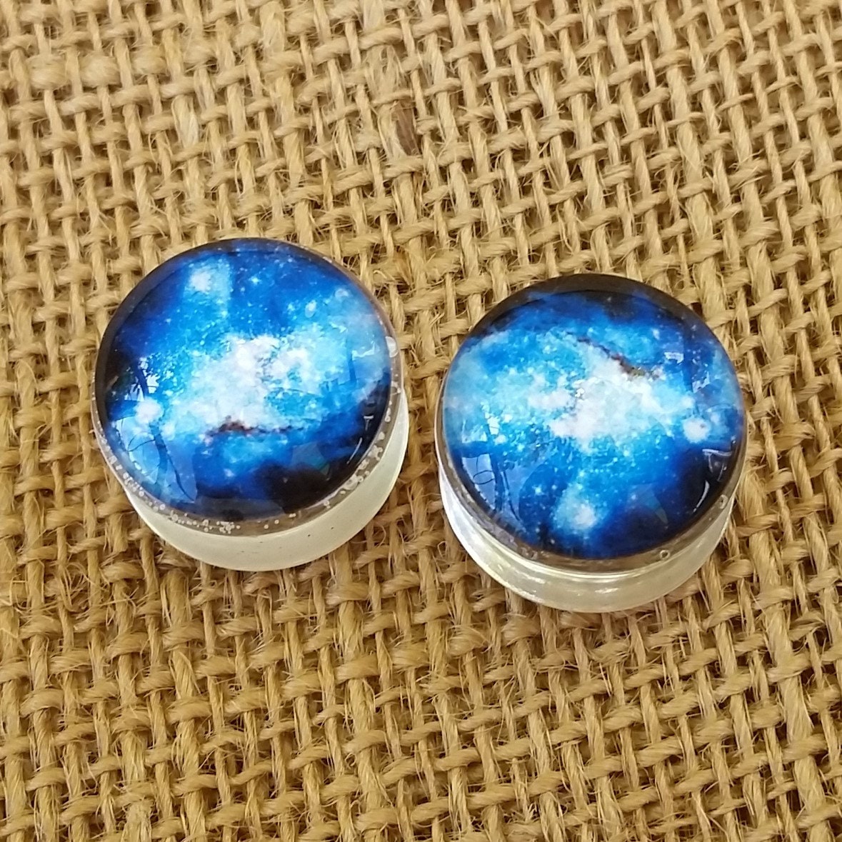 20 Mm Galaxie Ohr Plugs Nebula Sonnensystem Space Hubble Teleskop Foto Klare Acryl Ohrringe Größe Oder 3/4 Inch 20 Mm Galaxie Ohr Plugs Nebula Sonnensystem Space Hubble Teleskop Foto Klare Acryl Ohrringe Größe Oder 3/4 Inch von StoneFoxArts
