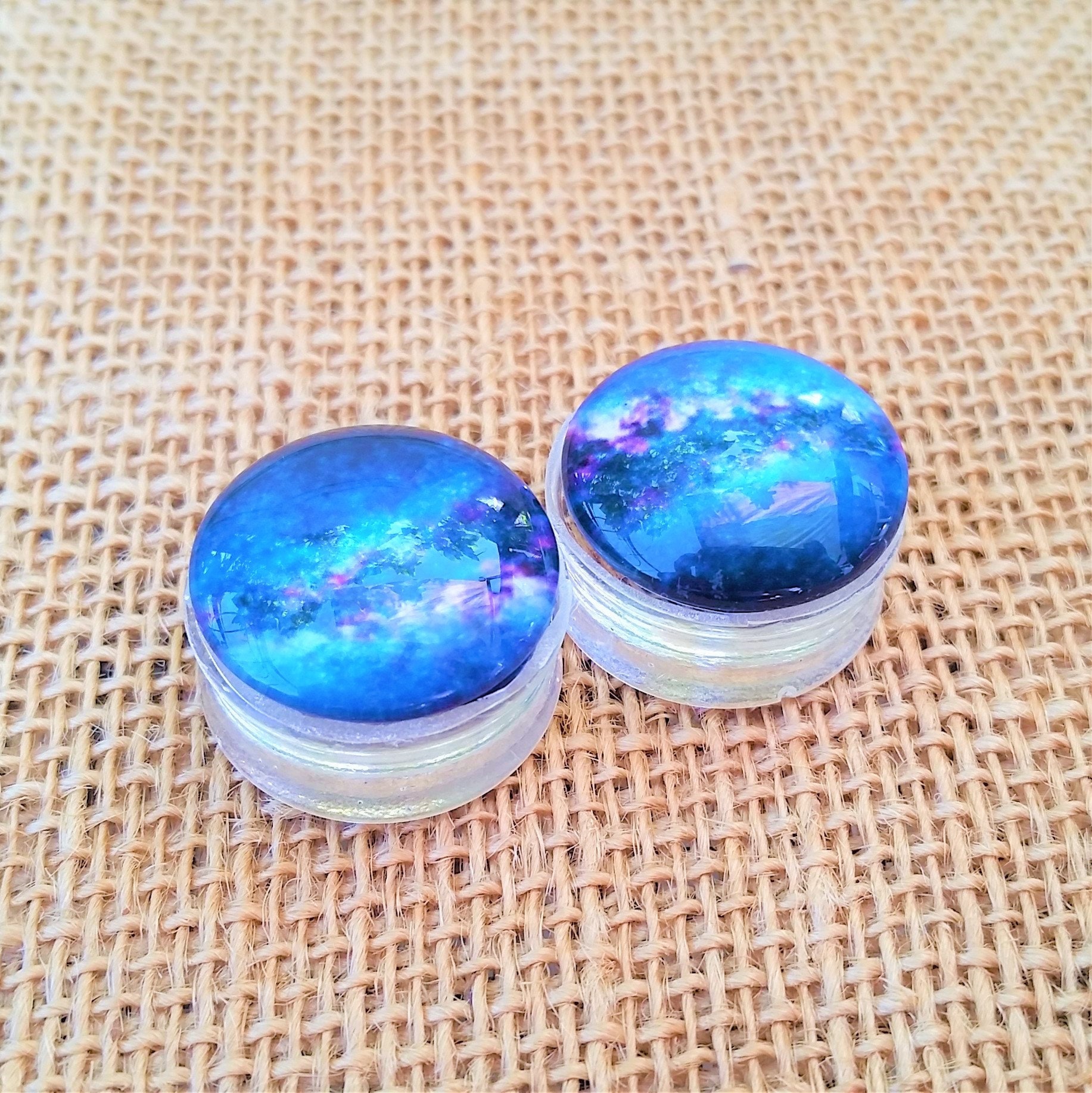 Galaxy Plugs Gauged Ohrstecker 24 Mm Oder 25 1 Zoll Nebel Sonnensystem Space Hubble Teleskop Foto Klar Acryl Double Flared Gauges Galaxy Plugs Gauged Ohrstecker 24 Mm Oder 25 1 Zoll Nebel Sonnensystem Space Hubble Teleskop Foto Klar Acryl Double Flared Gauges von StoneFoxArts