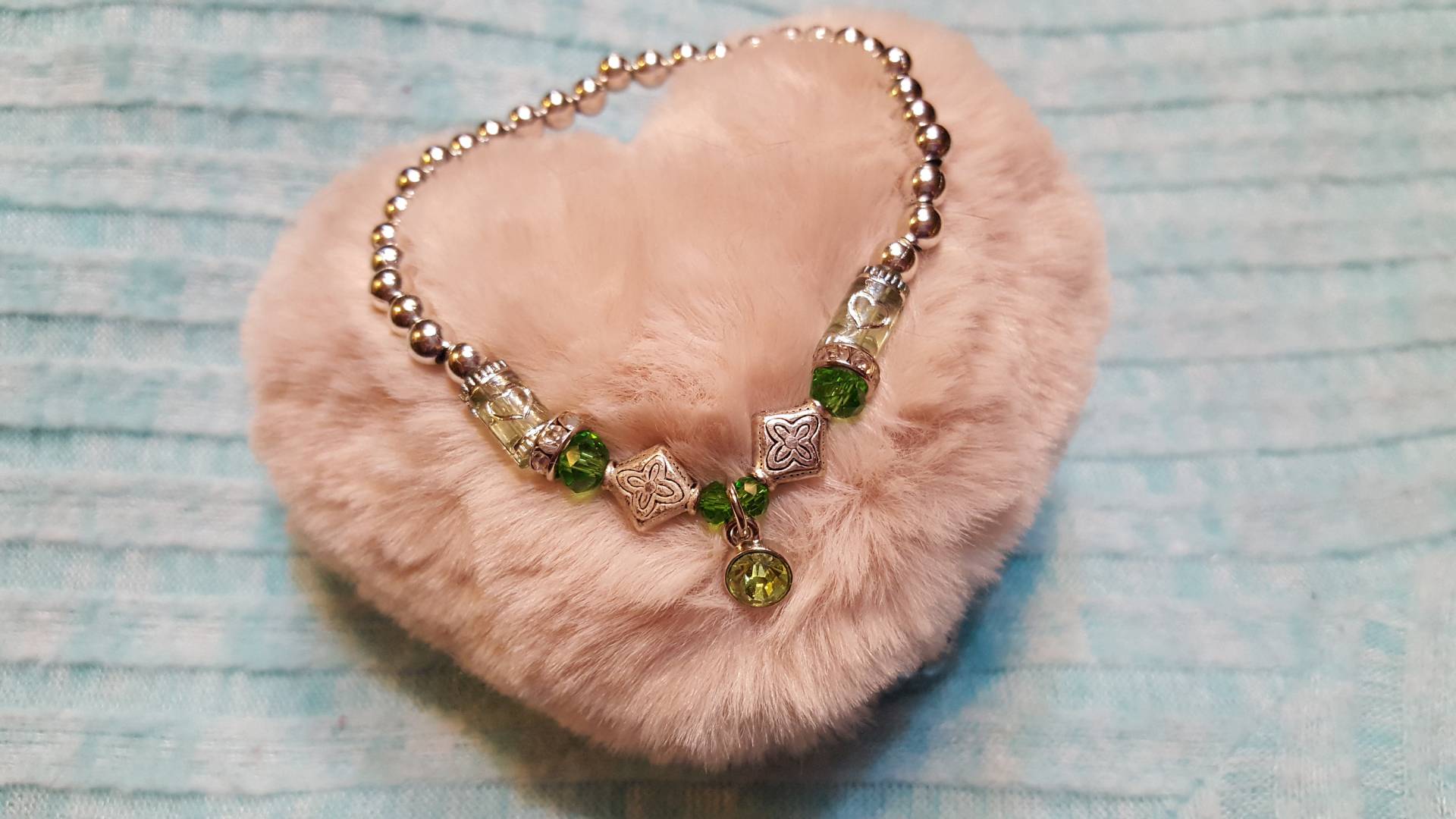 August Peridot Geburtsstein Perlen Dehnbares Armband August Peridot Geburtsstein Perlen Dehnbares Armband von StoneJewelryCompany