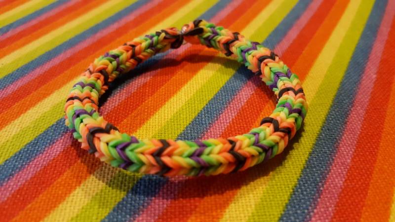 Rainbow Loom Hexafish Stretchy Armband Rainbow Loom Hexafish Stretchy Armband von StoneJewelryCompany