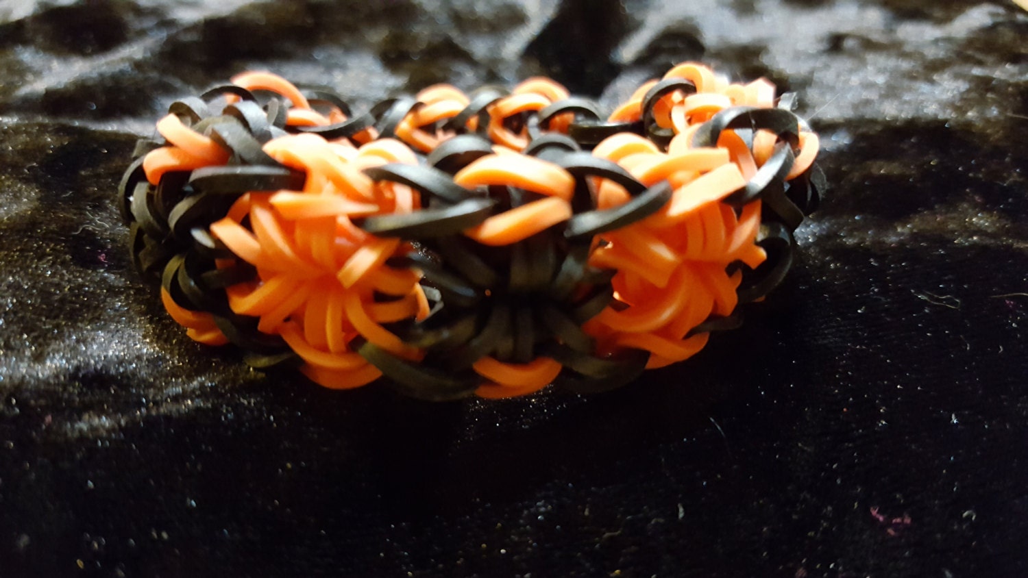 Regenbogen Loom Halloween Starburst Stretchy Armband Regenbogen Loom Halloween Starburst Stretchy Armband von StoneJewelryCompany