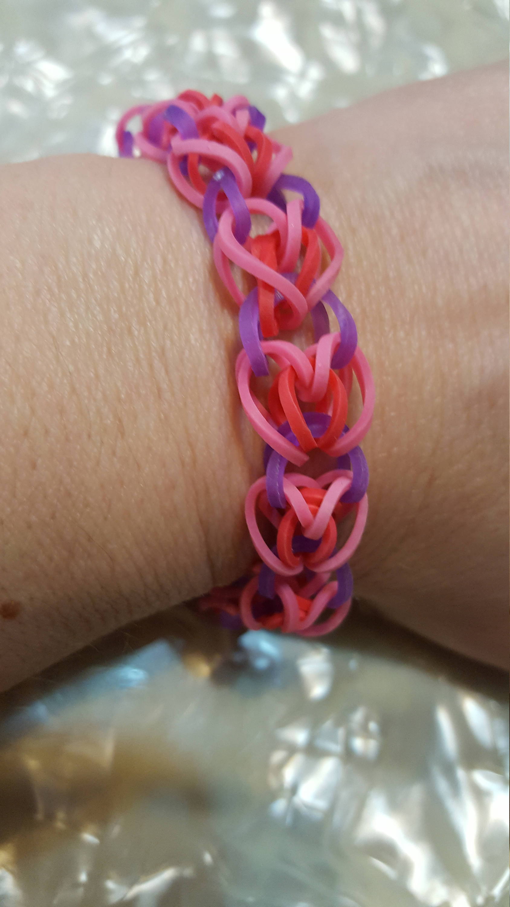 Regenbogen Loom Offenes Herz Armband in Rosa, Rot Und Lila Regenbogen Loom Offenes Herz Armband in Rosa, Rot Und Lila von StoneJewelryCompany