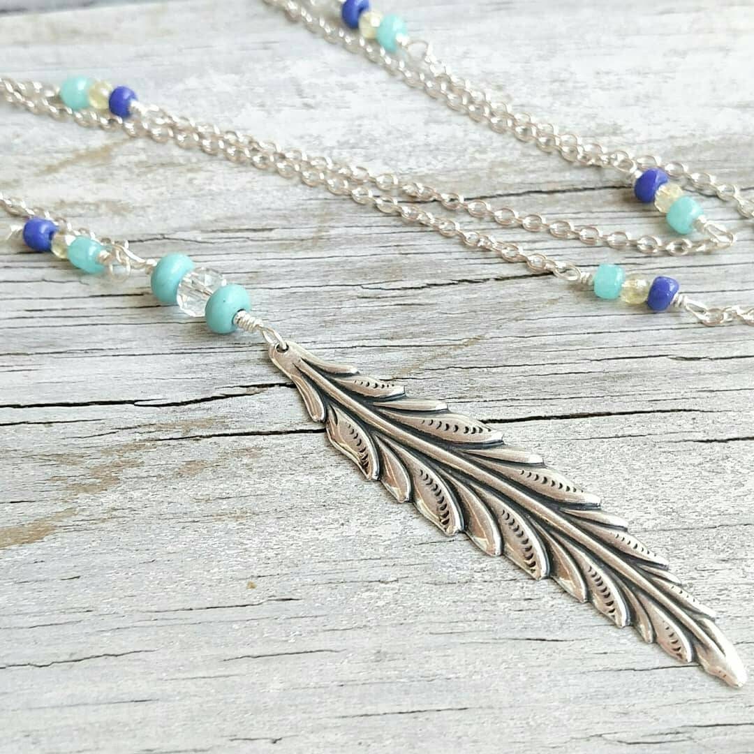 Silber Feder-Halskette 32 "Lang Wire Wrap Türkis Und Blau Perlen Kette >> Boho Halskette Perlenkette Schmuck von StoneLoveJewelryGirl
