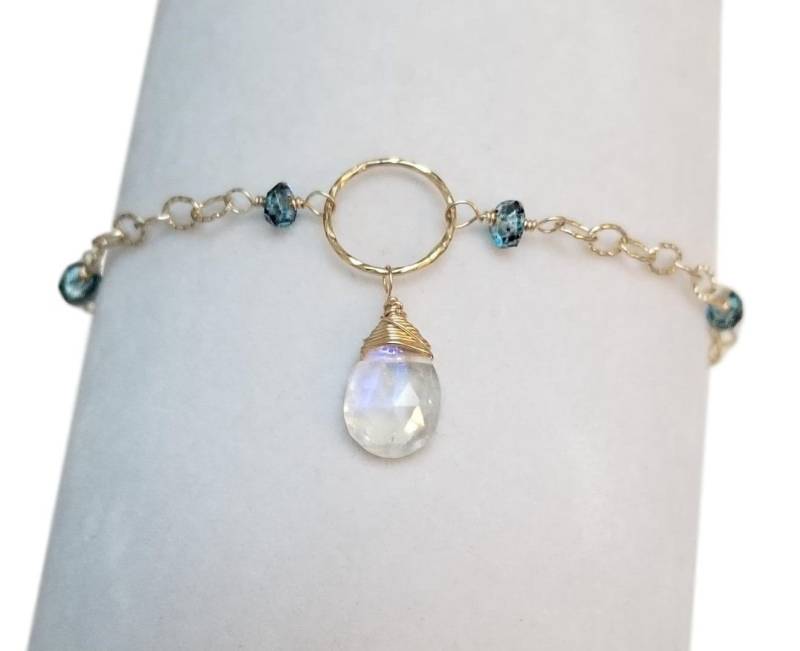 Regenbogen Mondstein & London Blau Edelstein Armband W/Gold-Gefüllte Kette, Türkis Kristall Schmuck, Tennis von StoneLuxxeJewelry
