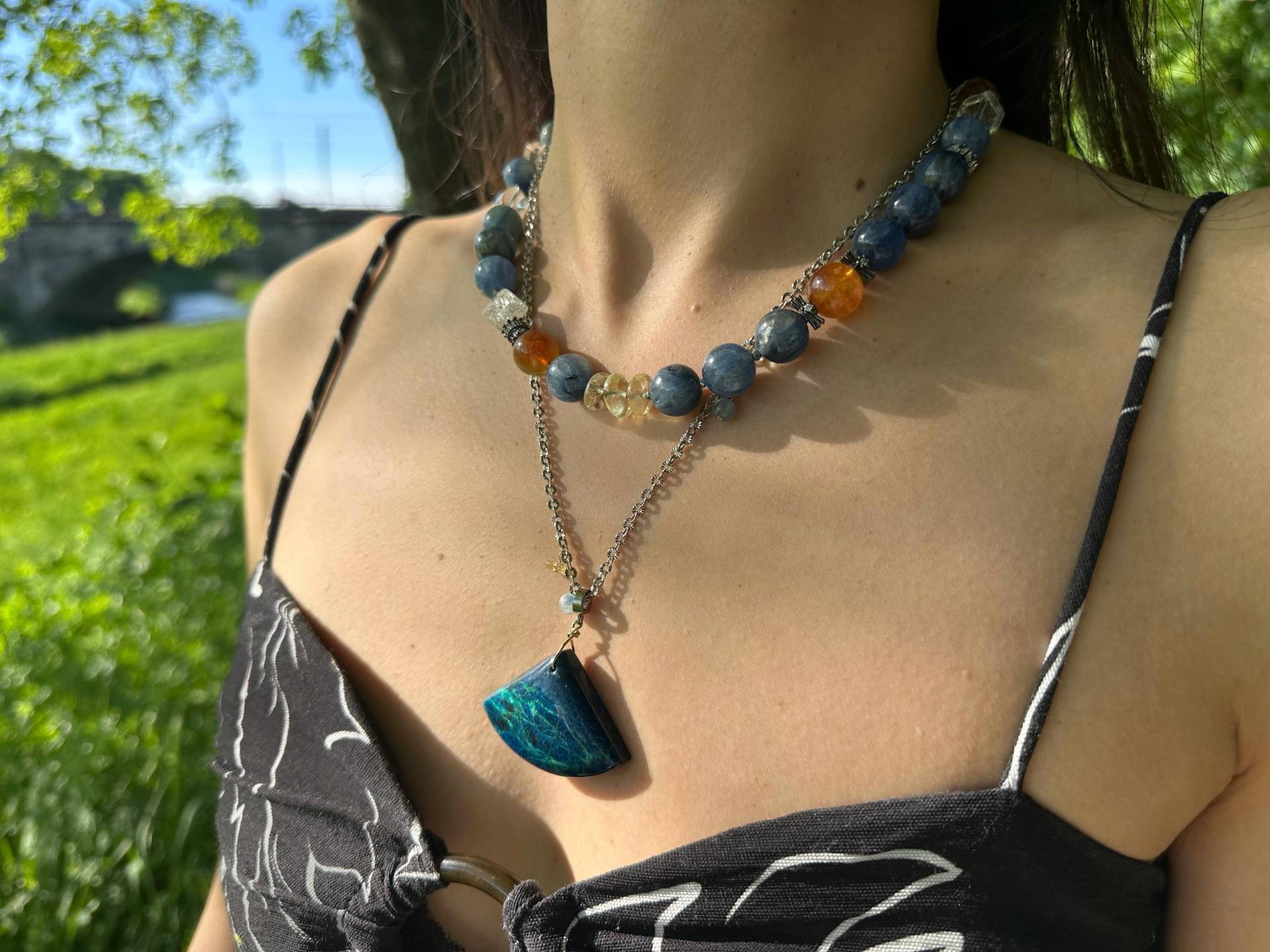 starry Night - Einzigartige Halskette, Schöne Himmelblaue Edelstein Kyanit, Azurit Und Kristalle. Ein Schmuckstück, Viele Zeitlose Facetten starry Night - Einzigartige Halskette, Schöne Himmelblaue Edelstein Kyanit, Azurit Und Kristalle. Ein Schmuckstück, Viele Zeitlose Facetten von StonePortraits