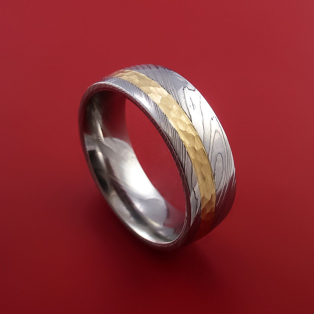 Damaststahl 14K Gelbgold Ring Ehering Nach Maß Hammerschlag Damaststahl 14K Gelbgold Ring Ehering Nach Maß Hammerschlag von StonebrookJewelry