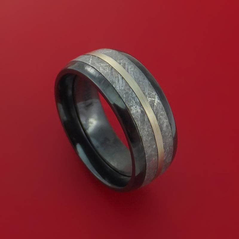 Gibeon Meteorit in Schwarz Zirkonia Band Mit 14K Weißgold Ring von StonebrookJewelry