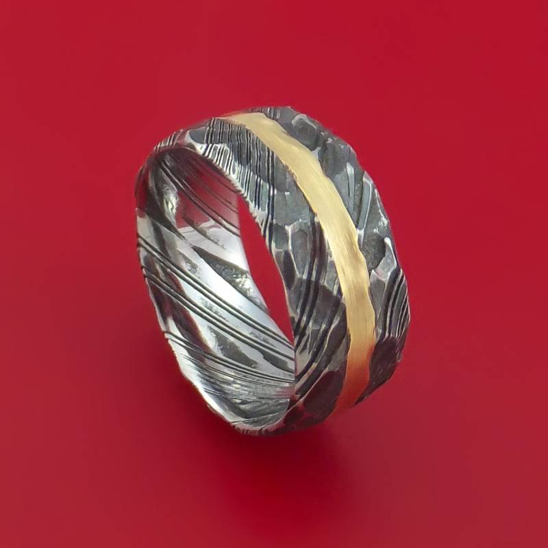 Kuro Damast Stahl Ring Und 14K Gelbgold Trauring Echte Handwerkskunst Nach Maß von StonebrookJewelry