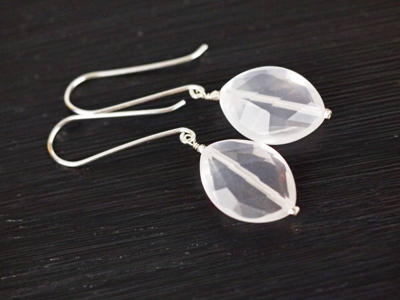 Facettierter Rosenquarz Sterling Silberohrringe von StoopSaleDesigns